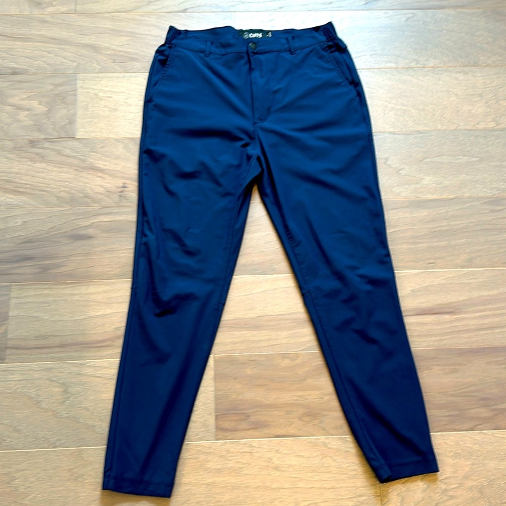 Cuts. AO Jogger. Navy. Large